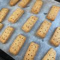 mikinkd's cooksnap of when they made 罪悪感も糖質も少ない？ショートブレッド.