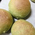 Macha:☆'s cooksnap of when they made かわいい、よもぎの丸パン♪.