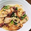 クックVJJJYV☆'s cooksnap of when they made ホタルイカとたけのこのアヒージョパスタ.