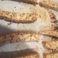 クックA4U5YO☆'s cooksnap of when they made 黒ごまビスコッティ.