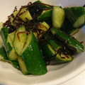☆★ＨＡＣＨＩ♪★☆'s cooksnap of when they made 塩昆布ときゅうりの簡単漬物.