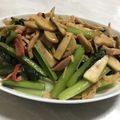 una©️'s cooksnap of when they made 菜っ葉ベーコンとエリンギのバター醤油炒め.