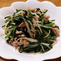 ♪ちゅれ♪'s cooksnap of when they made 簡単中華・豚肉とニラとモヤシの塩炒め.