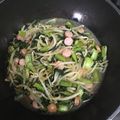 Iilyblo's cooksnap of when they made 保育園給食★小松菜ともやしの炒め物.