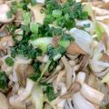 キャップとラム's cooksnap of when they made レンジで簡単☆ガリバタ舞茸しめじ.