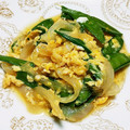 micchily's cooksnap of when they made さやえんどうと新玉ねぎの卵とじ♪.