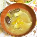 mmameco's cooksnap of when they made 茄子とピーマンのお味噌汁.