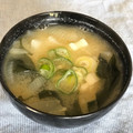 アンドーナツ☆'s cooksnap of when they made 炒めて、旨い【新玉ねぎとワカメのお味噌汁.