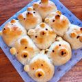 M♡Rママ★'s cooksnap of when they made おやつや女子会に♪あんこ入くまちぎりパン.