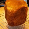 とどくま's cooksnap of when they made ホームベーカリーで作る簡単食パン！.