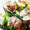 immi74's cooksnap of when they made 簡単♫あさりとアスパラのガーリック酒蒸し.