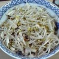 ねうたれ's cooksnap of when they made レンジで3分半！塩蒸し餃子＆もやし.
