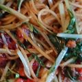 れそそ's cooksnap of when they made 水菜と鮭とトマトのオイルパスタ.