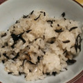 アルカママ's cooksnap of when they made 混ぜ込みひじきお揚げごはん.