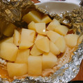 sanapii's cooksnap of when they made 新じゃがとえのきのホイル焼き.