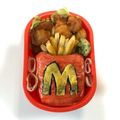 桂畑丸's cooksnap of when they made マックnaおにぎり＊ポテトキャラ弁.