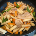 ゴロン３４'s cooksnap of when they made うどと豚肉の炒め物.
