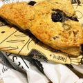 huacha0902's cooksnap of when they made 簡単!スタバ風ブルーベリースコーン♪.