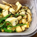 kiyoねぇ's cooksnap of when they made はんぺんとしめじのしそバター炒め.