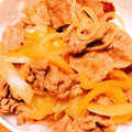 ひなた１０１６'s cooksnap of when they made 超簡単 牛丼 しらたき入.