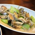 ククルック's cooksnap of when they made 簡単♪アサリとチンゲン菜の酒蒸し.