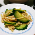 ばく★ちく's cooksnap of when they made あと1品！きゅうりえのきのわさび醤油和え.