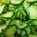 yupikoko's cooksnap of when they made 簡単お手軽副菜！塩漬けきゅうり.