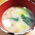 オアシス☆彡's cooksnap of when they made なめこと小松菜と豆腐の味噌汁.