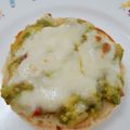 ☆ゆうとんママ☆'s cooksnap of when they made アボガドとチーズのオープンサンド.