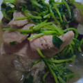 みけみぞ's cooksnap of when they made 豚肉&豆苗&舞茸の醤油マヨ炒め❤️簡単☆.