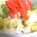にゃぁくん's cooksnap of when they made 旬のグリンピースと☆炒り卵のご飯.