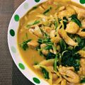 クックF6NDZO☆'s cooksnap of when they made 鶏もも肉とほうれん草のカレー煮.