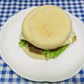 ととろ＆めい's cooksnap of when they made イングリッシュマフィンでハンバーガー.