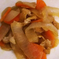 ぴこみど☆'s cooksnap of when they made ほっこり✿玉ねぎと人参とお揚げさんの煮物.