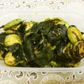 ゆうろくろう's cooksnap of when they made ズッキーニとわかめと削り節の炒め物.