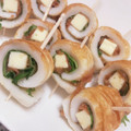 ゆーのすけ23's cooksnap of when they made 簡単つまみ♡ちくわの梅チーズ巻き♪.