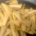 クックE5JDXE☆'s cooksnap of when they made ご飯すすむ 筍とごぼうのきんぴら.