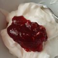カクヨ's cooksnap of when they made 水切りヨーグルトとフルグラのデザート.
