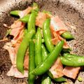 みらゆか's cooksnap of when they made スナップエンドウとベーコン炒め.