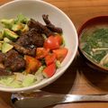 ＊メグリンヌ＊'s cooksnap of when they made アボカドトマト牛丼.
