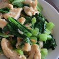 らがぶーりん's cooksnap of when they made 鶏胸肉と小松菜のﾊﾞﾀｰｶﾞｰﾘｯｸ炒め.