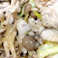 キッチン106's cooksnap of when they made にんにく香る！豚肉としめじの醤油炒め.