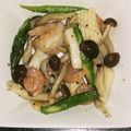poti134's cooksnap of when they made 簡単！アスパラのシーフード旨味炒め.
