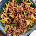 おにもつちゃん's cooksnap of when they made 牛肉じゃがいもにんにくの芽の炒めもの.