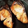 yunapi☆'s cooksnap of when they made すき焼きのタレで♡ブリの照り焼き.