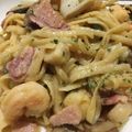 alohapine's cooksnap of when they made 和風にんにく醤油のシーフードスパゲッティ.