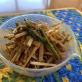 jununu's cooksnap of when they made 簡単‼ウドの皮とにんじんのきんぴら♪.