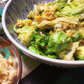 tomomi0719's cooksnap of when they made ☆簡単おかずシーチキンとキャベツの卵とじ.