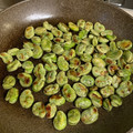 クックLCJ3F8☆'s cooksnap of when they made 皮まで美味しい！カリッと揚げ焼きそら豆✨.