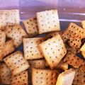 でめーるキッチン's cooksnap of when they made 簡単カリカリおつまみチーズクラッカー.